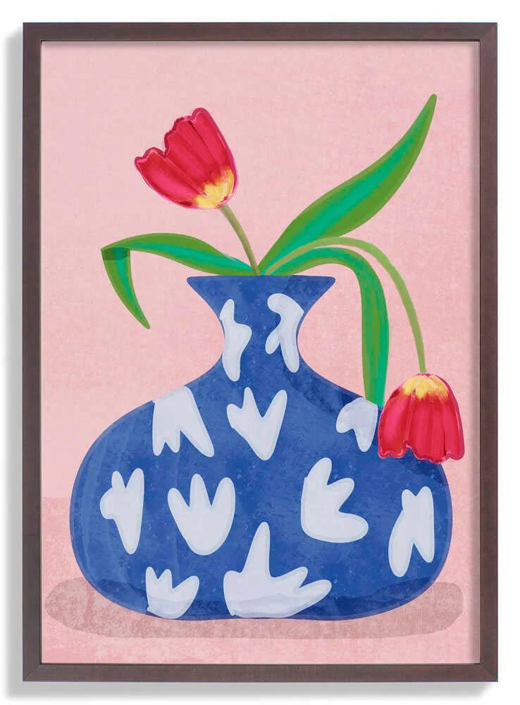 Tulpe in vase by Raissa Oltmanns - Image 7